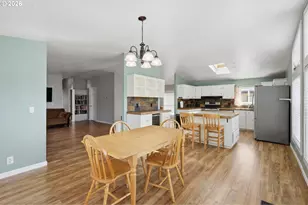 1000 S McKern Ct, Newberg, OR 97132 - Photo 10