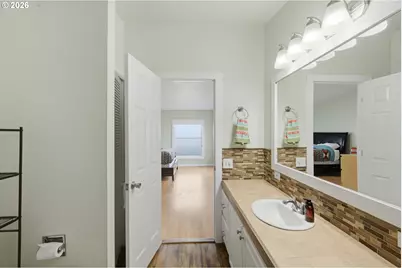 1000 S McKern Ct #4, Newberg, OR 97132 - Photo 26