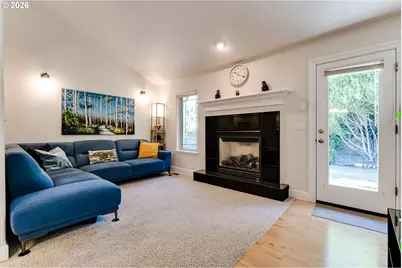 1234 Augusta Ct, Creswell, OR 97426 - Photo 12