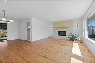 4867 SE Fieldcrest St, Milwaukie, OR 97222 - Photo 2