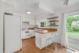 9245 SW 7th Ave, Portland, OR 97219 - Photo 16