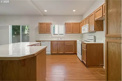 7307 NE Nelly St, Hillsboro, OR 97124 - Photo 38