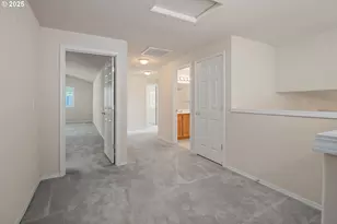 7307 NE Nelly St, Hillsboro, OR 97124 - Photo 16