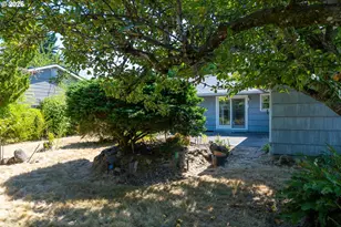 15727 SE Hawthorne Ct, Portland, OR 97233 - Photo 24