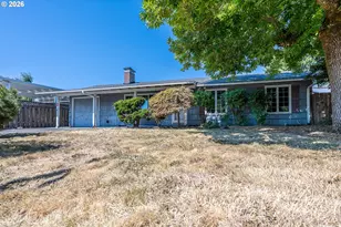 15727 SE Hawthorne Ct, Portland, OR 97233 - Photo 2