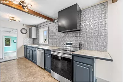 30703 NE Railroad Ave, Yacolt, WA 98675 - Photo 8