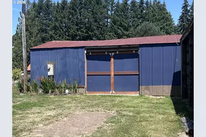 30703 NE Railroad Ave, Yacolt, WA 98675 - Photo 32
