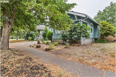 375 SE 23rd St, Salem, OR 97301 - Photo 4