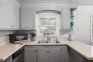 14707 SE Bush St, Portland, OR 97236 - Photo 16