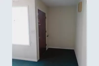 537 W 14th Ave, Eugene, OR 97401 - Photo 2