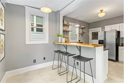 132 NE Cook St, Portland, OR 97212 - Photo 16
