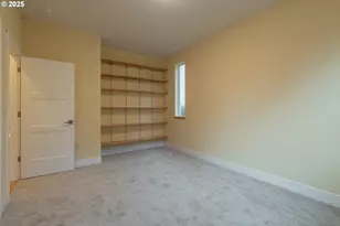 15427 SE River Rd, Oak Grove, OR 97267 - Photo 24