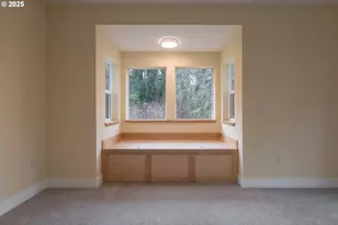 15427 SE River Rd, Oak Grove, OR 97267 - Photo 14