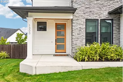 1300 S 41st Pl, Ridgefield, WA 98642 - Photo 2