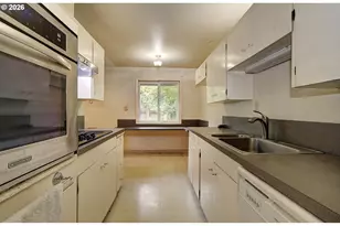 700 NW 80th St, Vancouver, WA 98665 - Photo 8
