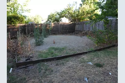 130 Sharon Dr, Phoenix, OR 97535 - Photo 14