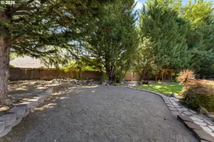 104 NW Dawnhill Ct, Grants Pass, OR 97526 - Photo 40