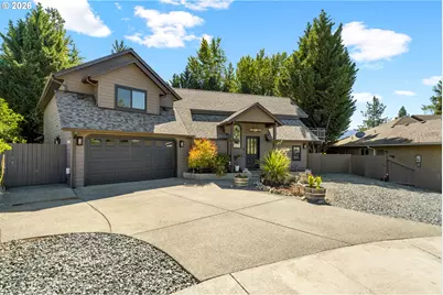 104 NW Dawnhill Ct, Grants Pass, OR 97526 - Photo 1