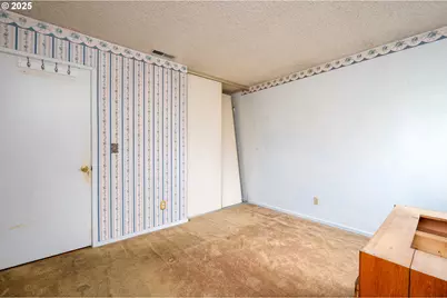 23932 NE Poplar Ct, Wood Village, OR 97060 - Photo 20