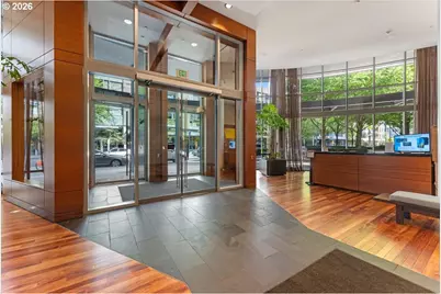 3601 S River Pkwy #812, Portland, OR 97239 - Photo 2