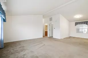 3700 Babcock Ln, Eugene, OR 97401 - Photo 6