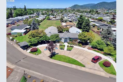 3700 Babcock Ln #106, Eugene, OR 97401 - Photo 30