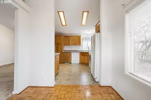 3700 Babcock Ln, Eugene, OR 97401 - Photo 10