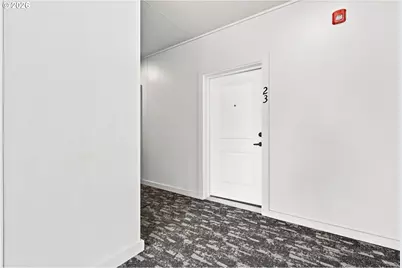 10985 E Burnside St #23, Portland, OR 97216 - Photo 4