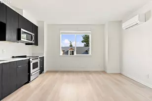 10985 E Burnside St, Portland, OR 97216 - Photo 6