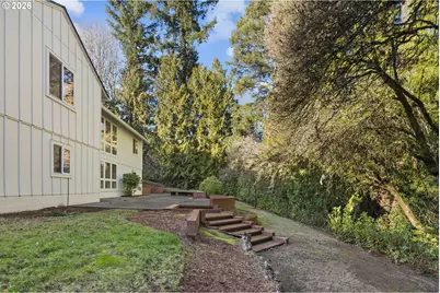 11404 S Breyman Ct, Portland, OR 97219 - Photo 24