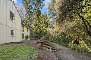 11404 S Breyman Ct, Portland, OR 97219 - Photo 24