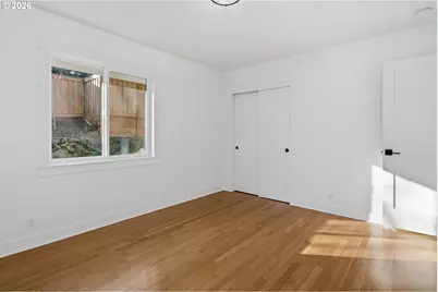 11404 S Breyman Ct, Portland, OR 97219 - Photo 16