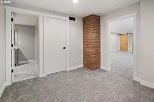 11404 S Breyman Ct, Portland, OR 97219 - Photo 22