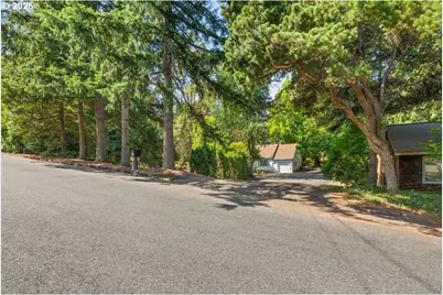 6533 SW 32nd Ave, Portland, OR 97239 - Photo 8