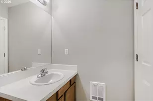 19155 SE Yamhill St, Portland, OR 97233 - Photo 26