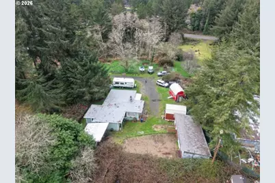 93621 Driftwood Inn Ln, North Bend, OR 97459 - Photo 4