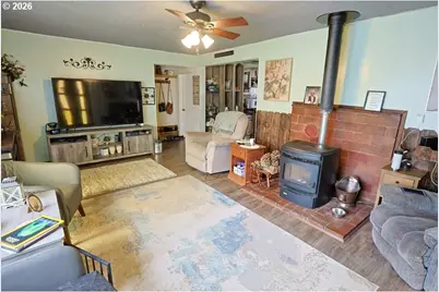 93621 Driftwood Inn Ln, North Bend, OR 97459 - Photo 20