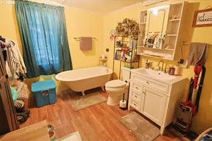 93621 Driftwood Inn Ln, North Bend, OR 97459 - Photo 28