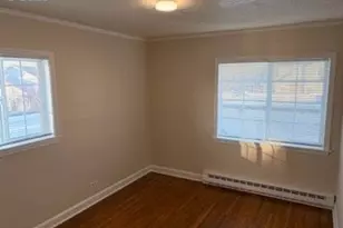 2010 SE Sherman St, Portland, OR 97214 - Photo 8