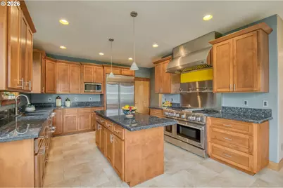 48025 E Historic Columbia Ri Hwy, Corbett, OR 97019 - Photo 18