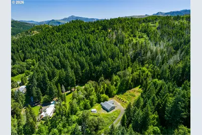781 Lone Rock Rd, Glide, OR 97443 - Photo 32