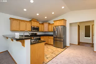 781 Lone Rock Rd, Glide, OR 97443 - Photo 4