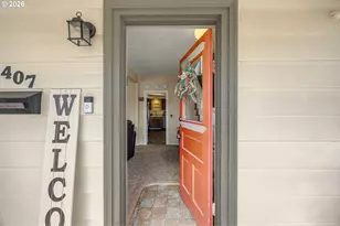 407 N Lincoln St, Newberg, OR 97132 - Photo 2