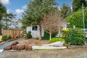 1040 NE 12th Ave, Rockaway Beach, OR 97136 - Photo 2