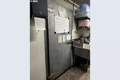 4310 SE Woodstock Blvd, Portland, OR 97206 - Photo 20