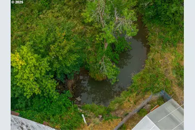 55 Q St, Cottage Grove, OR 97424 - Photo 6