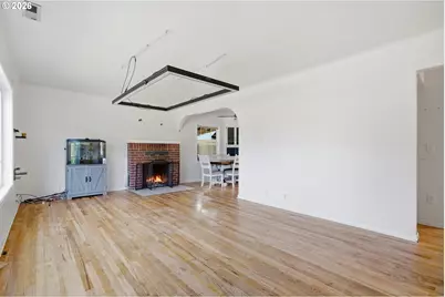 945 N Juniper St, Canby, OR 97013 - Photo 8
