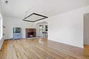 945 N Juniper St, Canby, OR 97013 - Photo 8