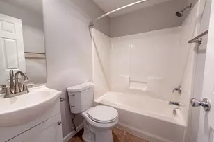 3042 Colleen St, Salem, OR 97305 - Photo 6