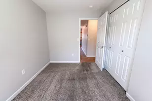 3042 Colleen St, Salem, OR 97305 - Photo 16
